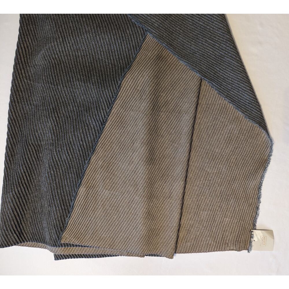 14th & Union Oversized Reversible Scarf - Picture 7 of 8